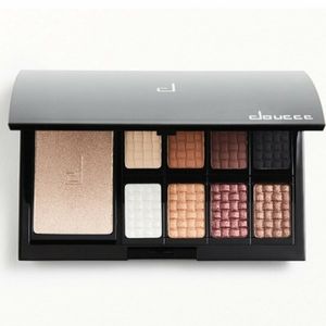 NEW in Box Doucce Freematic Eyeshadow Pro Palette